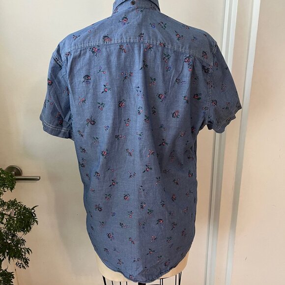 CPO Men's Blue  Floral Short Sleeve Button Down Shirt Size Medium - Picture 2 of 10
